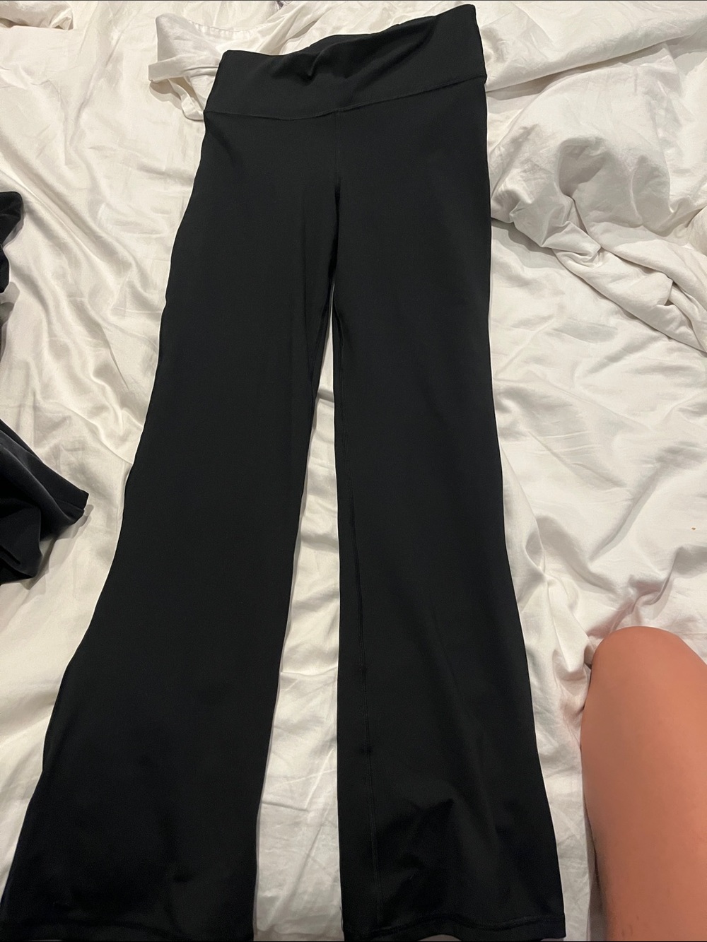Gap open bottom leggings. Regular length